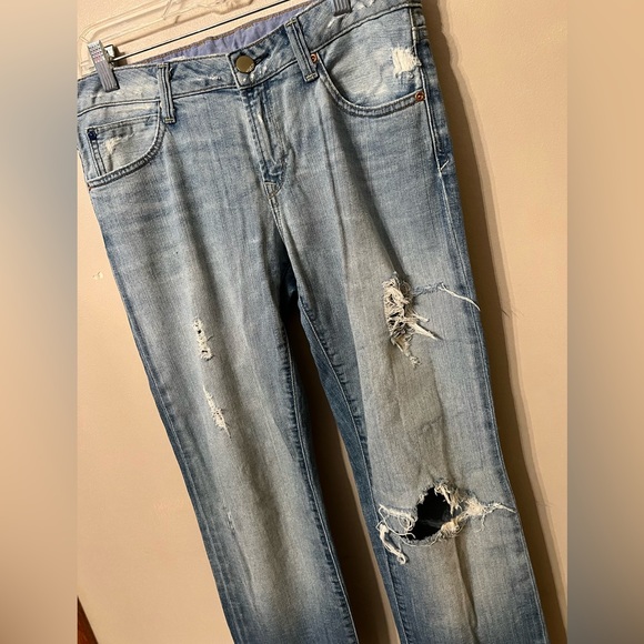 Women’s Gap 1969 Distressed Jeans. - Picture 3 of 11